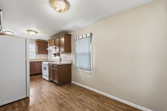 1204 8th Street NW, Cedar Rapids, IA 52405
