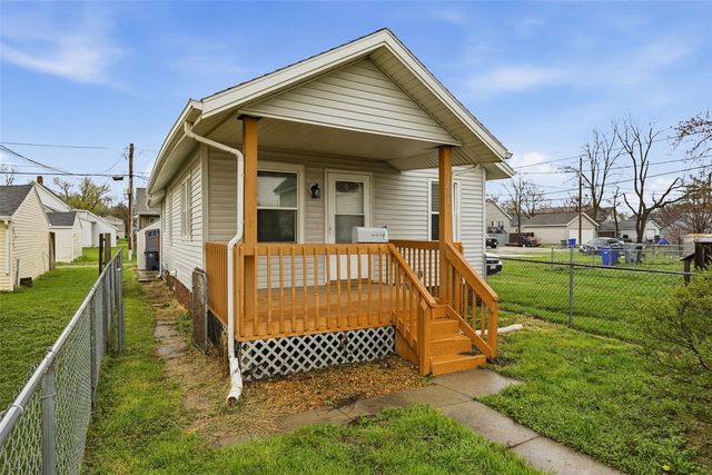 1204 8th Street NW, Cedar Rapids, IA 52405