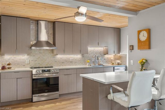 1599 Grove AVE, Fort Myers, FL 33901