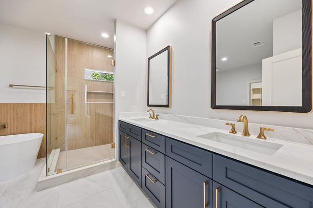 11104 Manorview Circle, Dallas, TX 75228