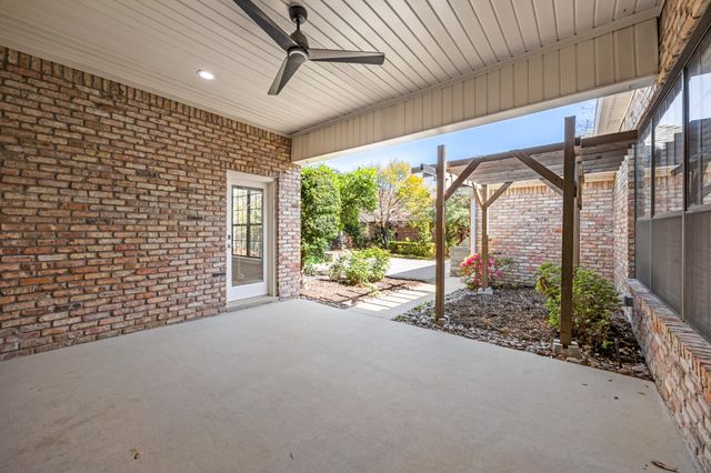 11104 Manorview Circle, Dallas, TX 75228