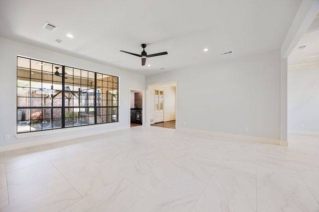 11104 Manorview Circle, Dallas, TX 75228