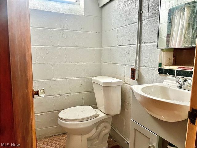 3736 Martin Luther King Jr Drive, Cleveland, OH 44105