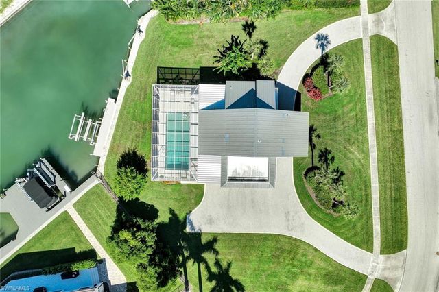 810 Arcadia CT, Marco Island, FL 34145