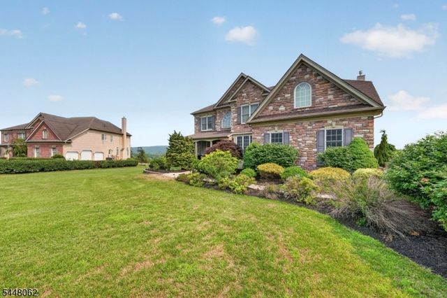 50 Albert Dr, Union Twp., NJ 08809