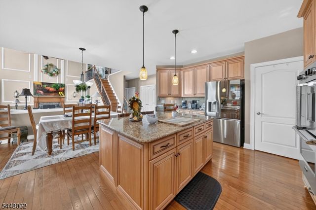 50 Albert Dr, Union Twp., NJ 08809