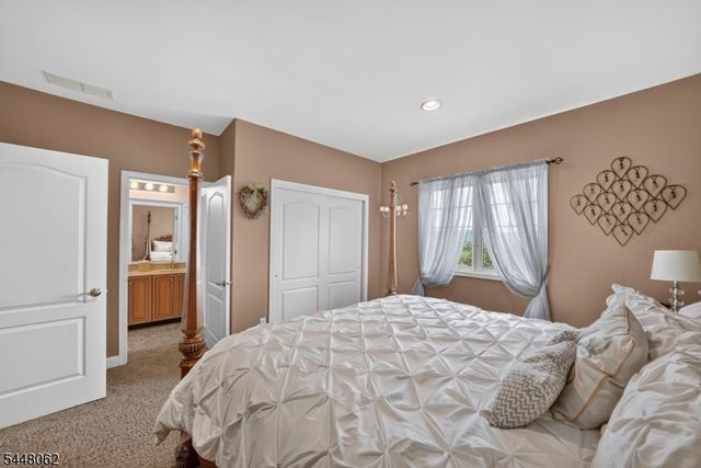 50 Albert Dr, Union Twp., NJ 08809