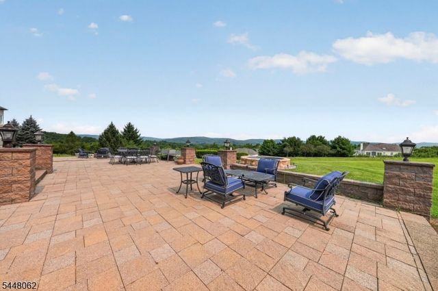 50 Albert Dr, Union Twp., NJ 08809
