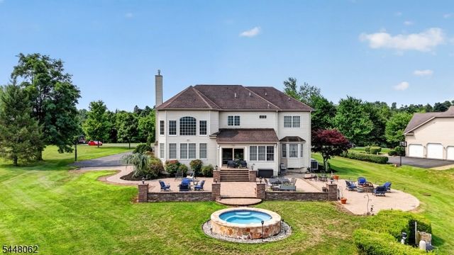 50 Albert Dr, Union Twp., NJ 08809