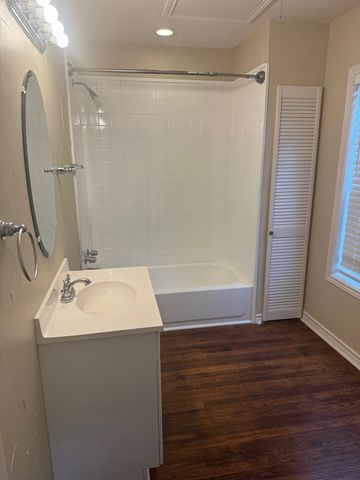 8823 San Benito Way, Dallas, TX 75218