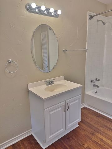 8823 San Benito Way, Dallas, TX 75218