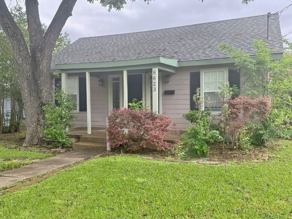 8823 San Benito Way, Dallas, TX 75218