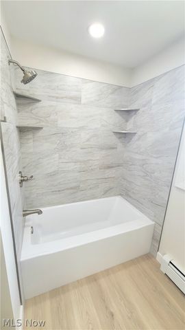 515 Murray Hill Drive, Youngstown, OH 44505