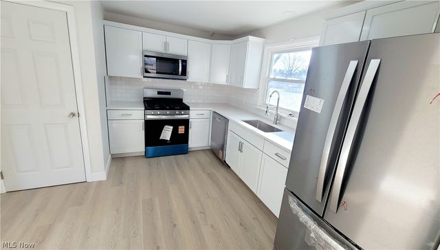 515 Murray Hill Drive, Youngstown, OH 44505