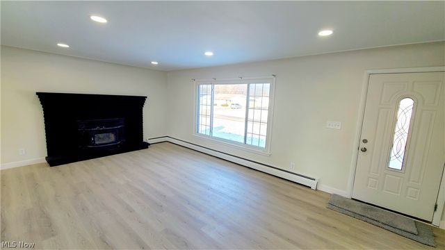 515 Murray Hill Drive, Youngstown, OH 44505