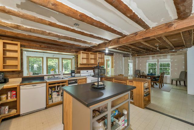 61 MacDonald Lane, Groton, NH 03266