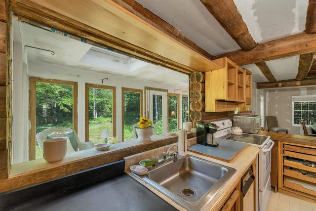 61 MacDonald Lane, Groton, NH 03266