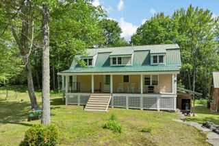 61 MacDonald Lane, Groton, NH 03266