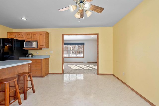 2374 YOLANDA CIRCLE, Green Bay, WI 54303