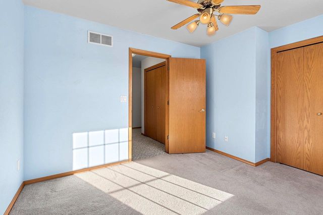 2374 YOLANDA CIRCLE, Green Bay, WI 54303