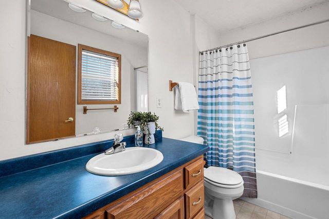 2374 YOLANDA CIRCLE, Green Bay, WI 54303