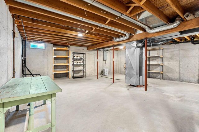 2374 YOLANDA CIRCLE, Green Bay, WI 54303