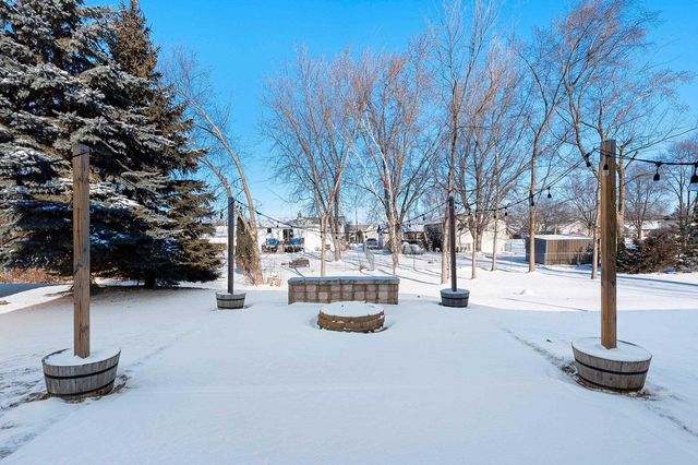 2374 YOLANDA CIRCLE, Green Bay, WI 54303