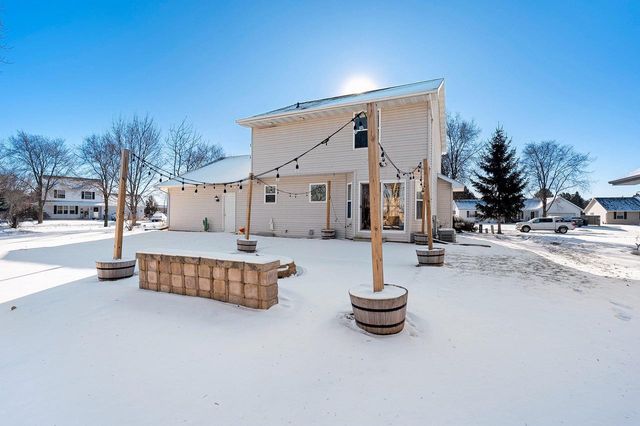 2374 YOLANDA CIRCLE, Green Bay, WI 54303