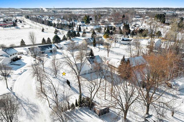 2374 YOLANDA CIRCLE, Green Bay, WI 54303