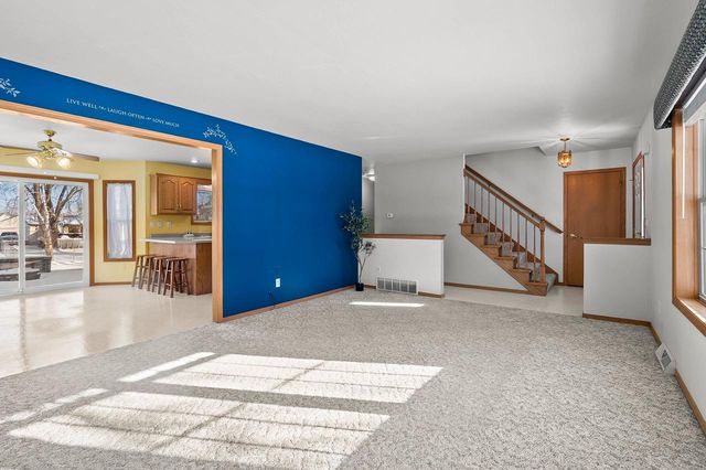 2374 YOLANDA CIRCLE, Green Bay, WI 54303