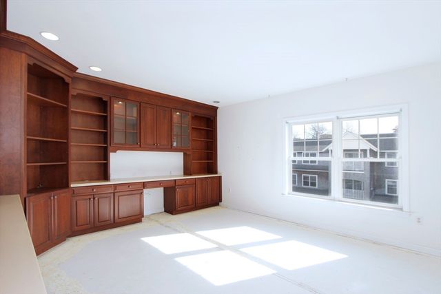 18 West Road 307, Orleans, MA 02653