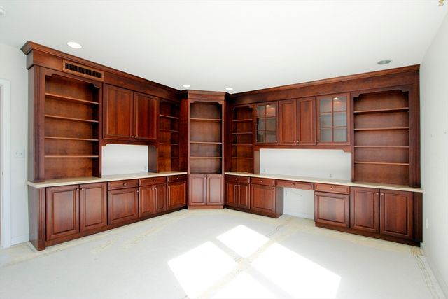 18 West Road 307, Orleans, MA 02653