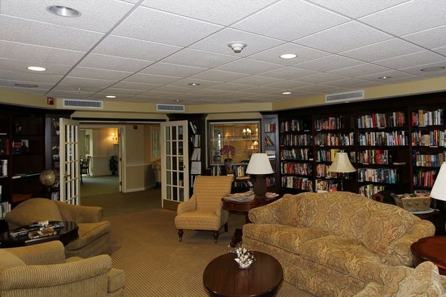 18 West Road 307, Orleans, MA 02653