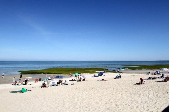 18 West Road 307, Orleans, MA 02653