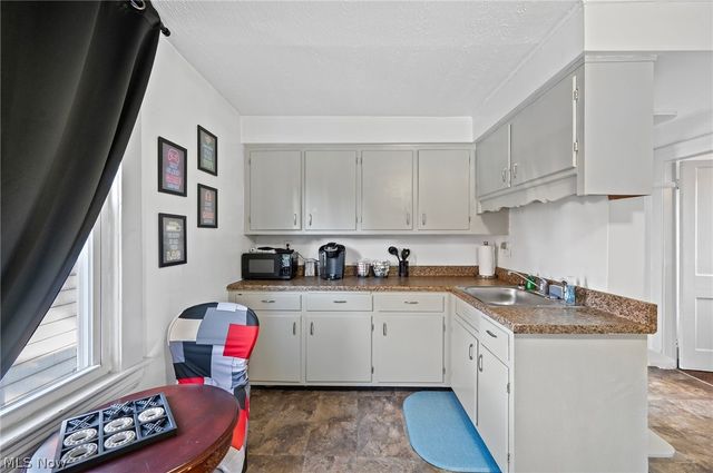 9519 Preston Avenue UP, Cleveland, OH 44102