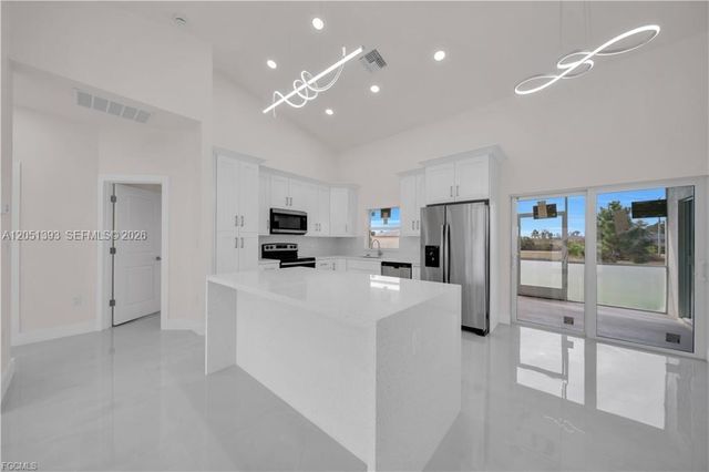 2909 63rd St W, Lehigh Acres, FL 33971