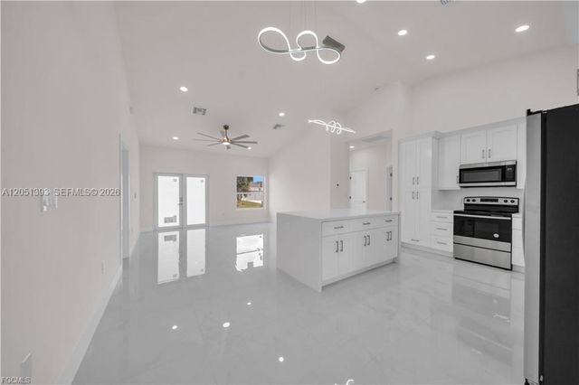 2909 63rd St W, Lehigh Acres, FL 33971