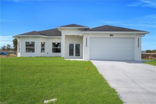 2909 63rd St W, Lehigh Acres, FL 33971