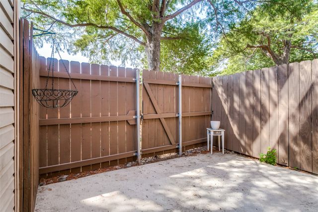 208 Samuel Boulevard 3N, Coppell, TX 75019