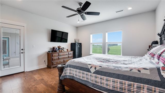 11985 Viney Grove Road, Prairie Grove, AR 72753