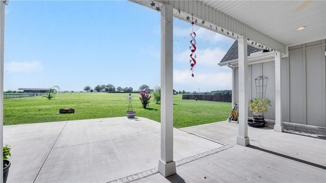 11985 Viney Grove Road, Prairie Grove, AR 72753