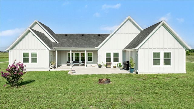 11985 Viney Grove Road, Prairie Grove, AR 72753
