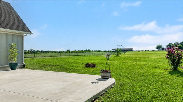 11985 Viney Grove Road, Prairie Grove, AR 72753