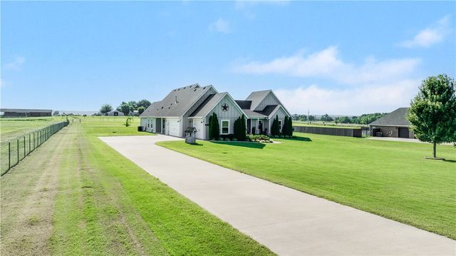 11985 Viney Grove Road, Prairie Grove, AR 72753
