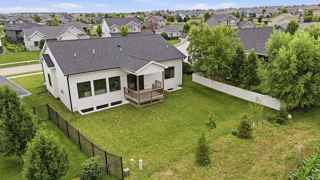 780 NE Badger Lane, Waukee, IA 50263