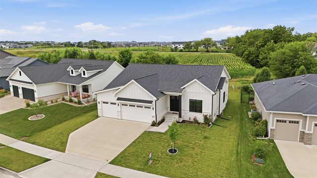 780 NE Badger Lane, Waukee, IA 50263