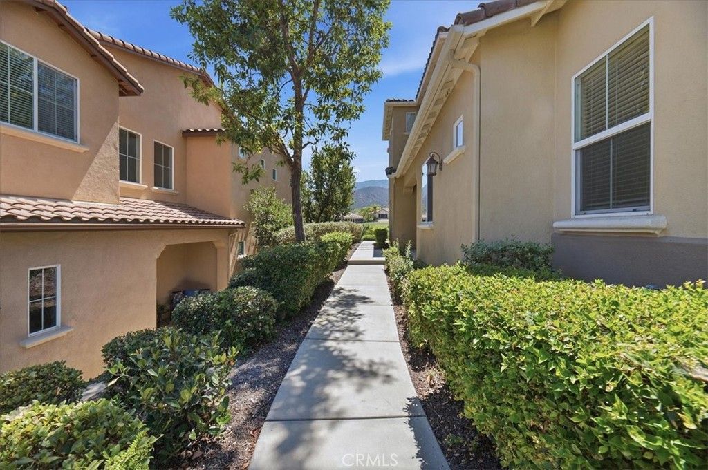 8879 Cuyamaca, Corona, CA 92883 — photo 2