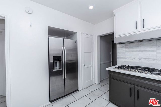 3986 Hepburn Avenue, Los Angeles, CA 90008