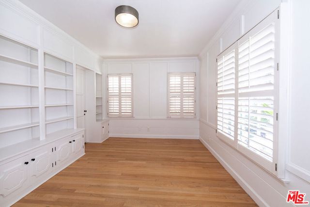 3986 Hepburn Avenue, Los Angeles, CA 90008