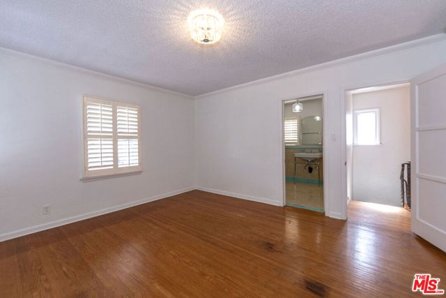 3986 Hepburn Avenue, Los Angeles, CA 90008